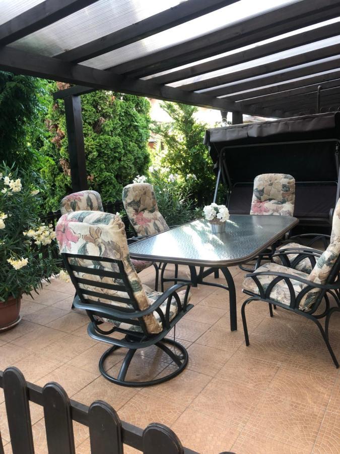Oeroekzoeld Apartmanok בלטונפנבש מראה חיצוני תמונה