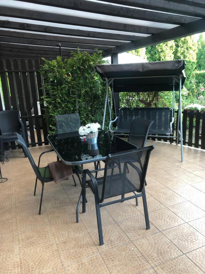 Oeroekzoeld Apartmanok בלטונפנבש מראה חיצוני תמונה